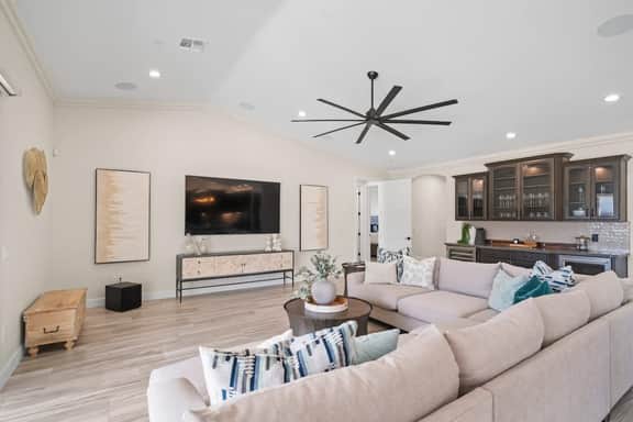 Riviera Ridge - Image 4